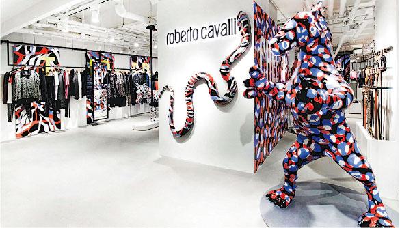Roberto Cavalli-時裝店化身動物園